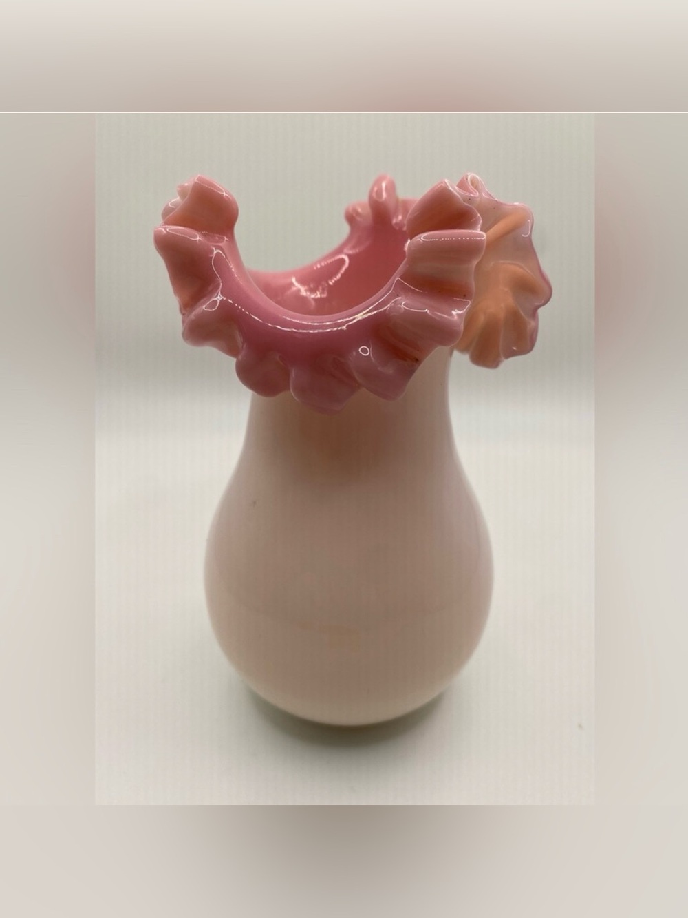 Blown Glass Ruffled Rim Vase Gorgeous Vintage Estate Find
